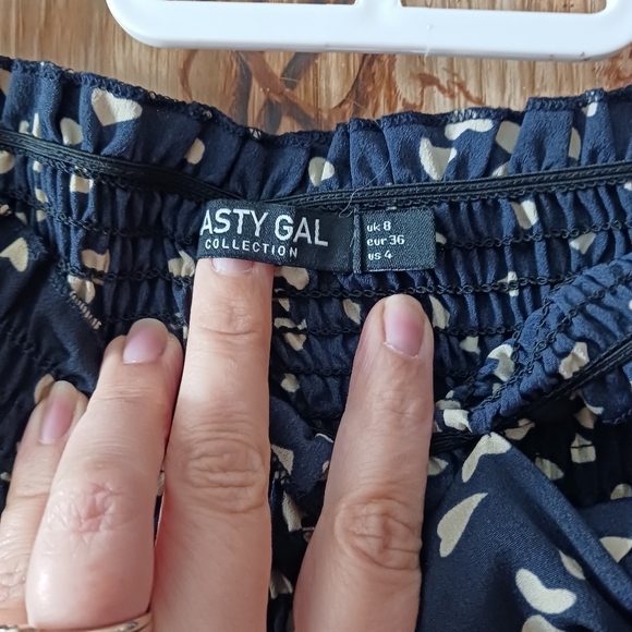 Nasty Gal Smocked Valentines Day Heart Print Tube Top - Picture 3 of 7